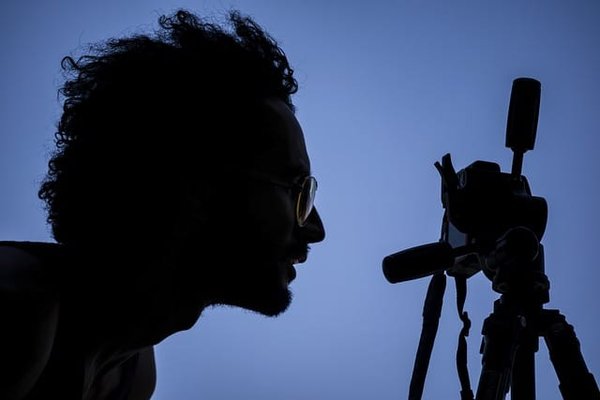 Comment les photographes professionnels se démarquent-ils sur le marché ?